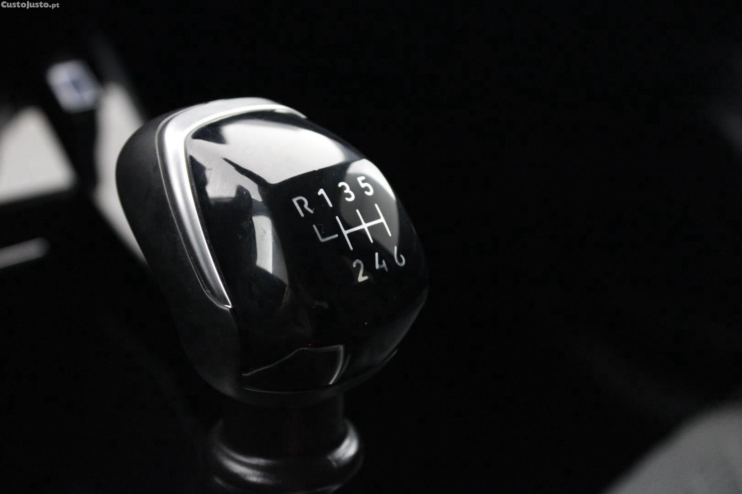 Peugeot 208 1.2 ALLURE 100CV — fotografia 8
