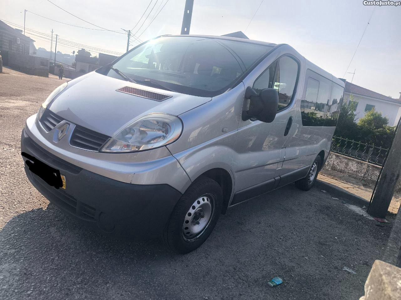Renault Trafic 2.0 DCI 9 Lugares — fotografia 7