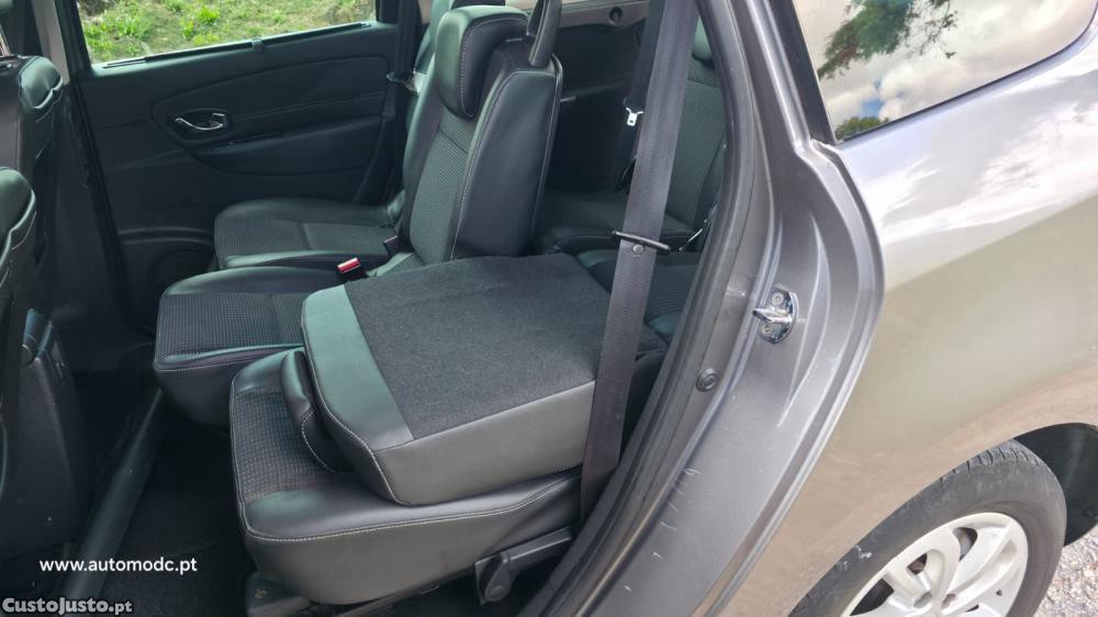 Renault Grand Scénic 1.5 dCi Dynamique 7l — fotografia 6
