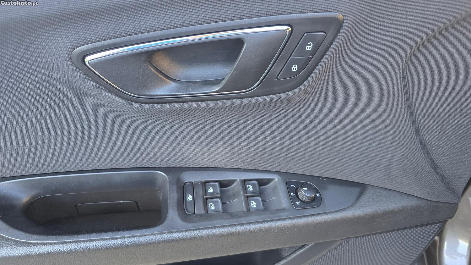 SEAT Leon 1.6 TDI Style — fotografia 23