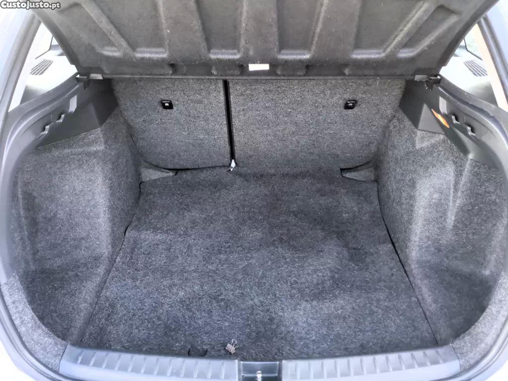 SEAT Ibiza 1.2 tdi reference — fotografia 9