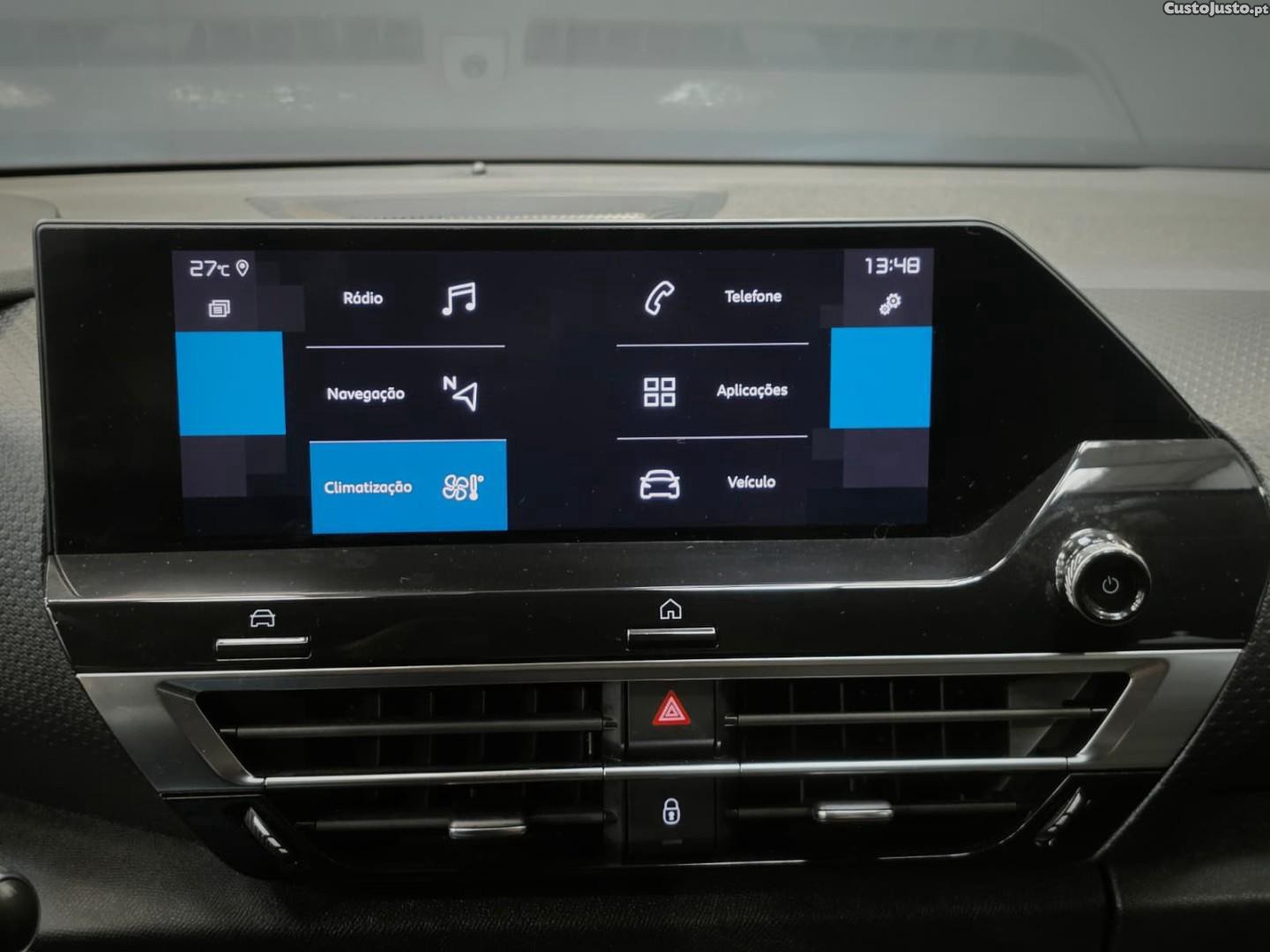 Citroën C4 1.2 PureTech Shine EAT8 — fotografia 13