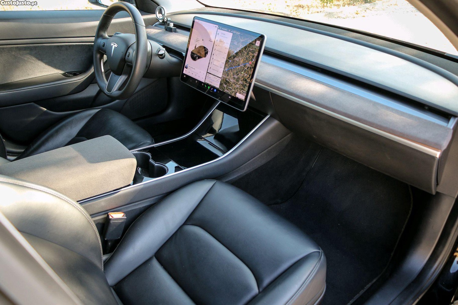 Tesla Model 3 Long Range AWD — fotografia 4