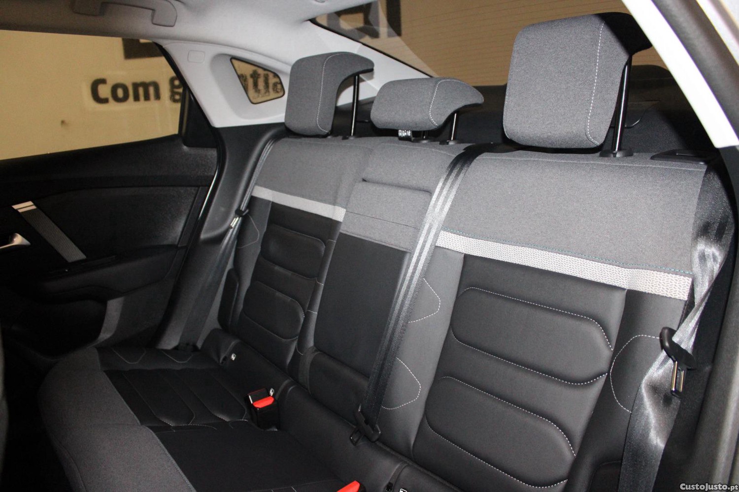Citroën C4 X 1.2 PURETECH MAX (AUTO) — fotografia 7