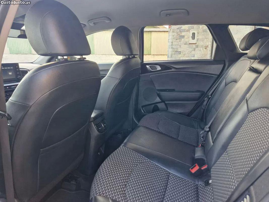 Kia Pregio 1.6 gdi phev drive 6dct — fotografia 18