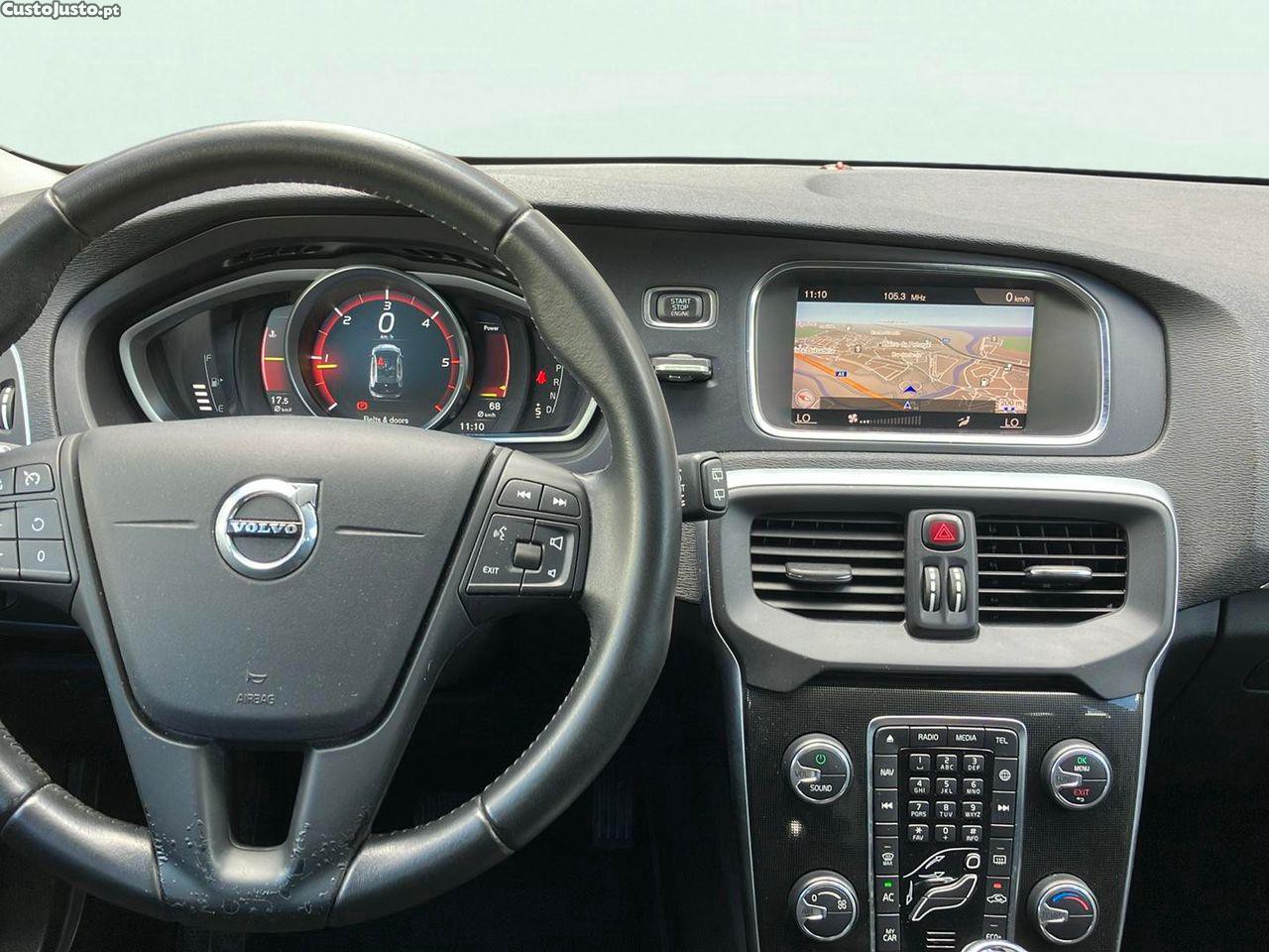 Volvo V40 2.0 D2 Momentum — fotografia 8