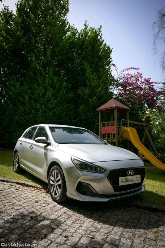 Hyundai i30 1.6 CRDi Style+Navi — fotografia 23