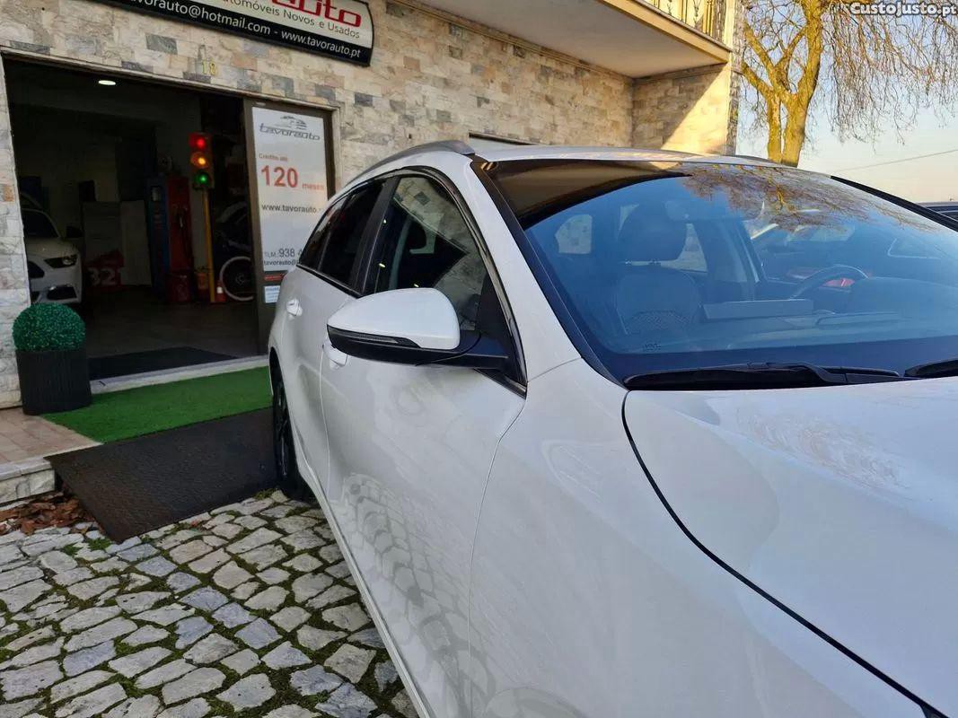 Kia Pregio 1.6 gdi phev drive 6dct — fotografia 11