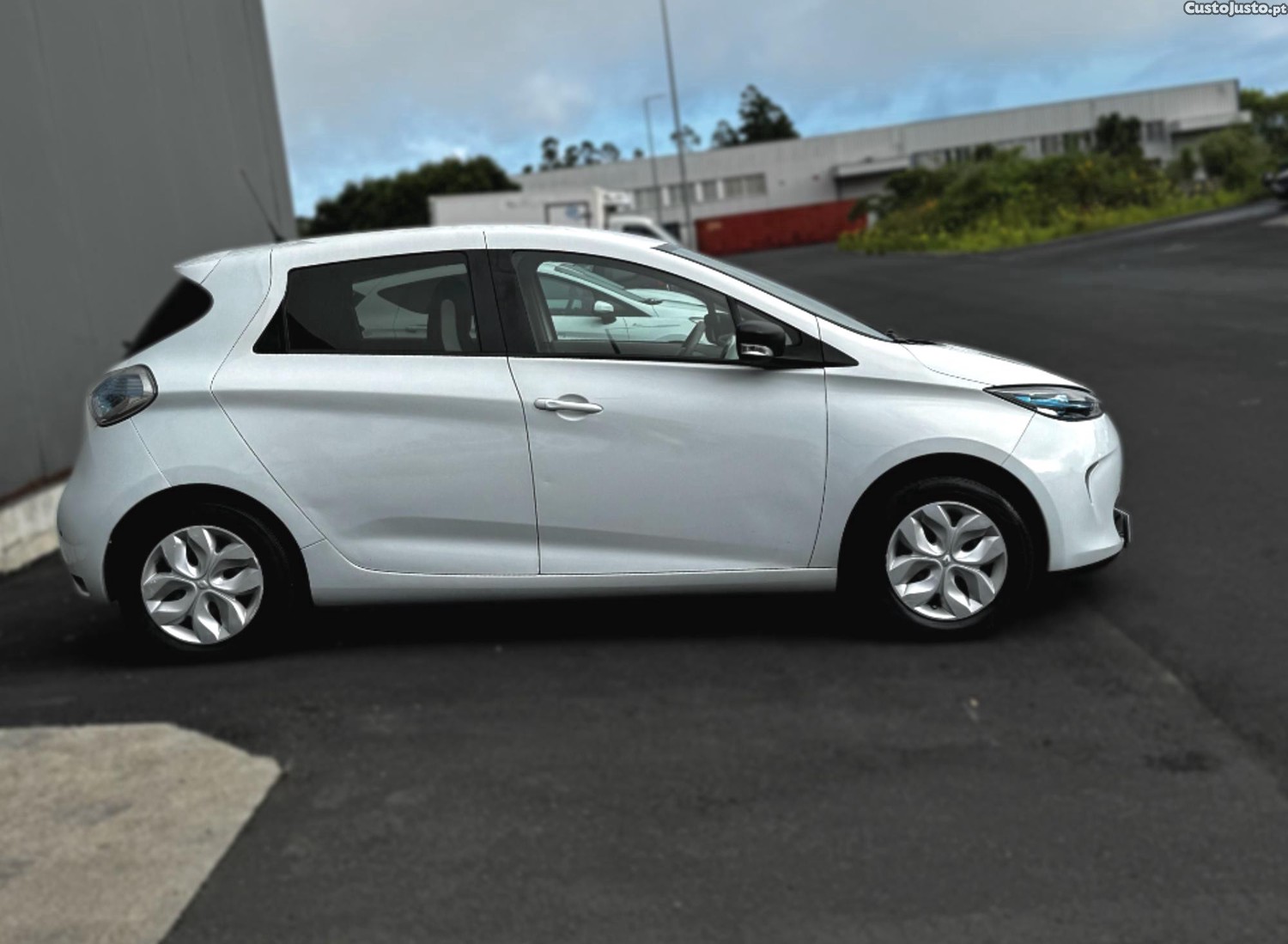 Renault Zoe Life — fotografia 12
