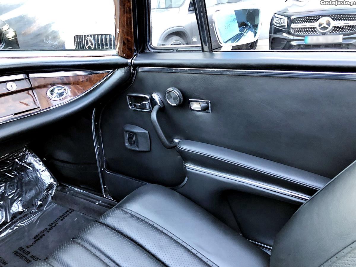 Mercedes-Benz 280 SE W-111 Cabriolet — fotografia 30
