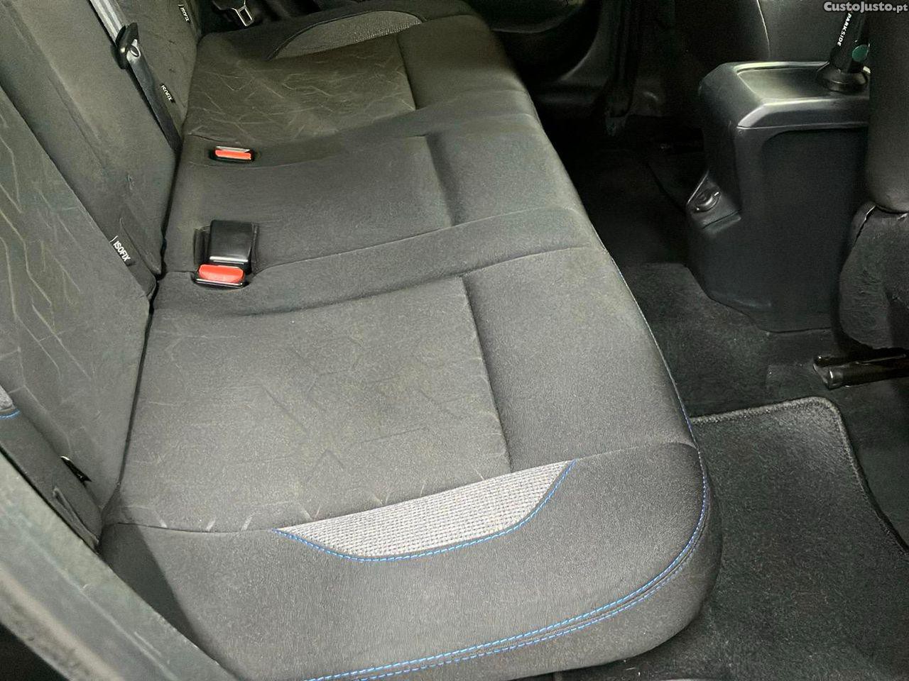 Peugeot 2008 1.2 PureTech Style — fotografia 7
