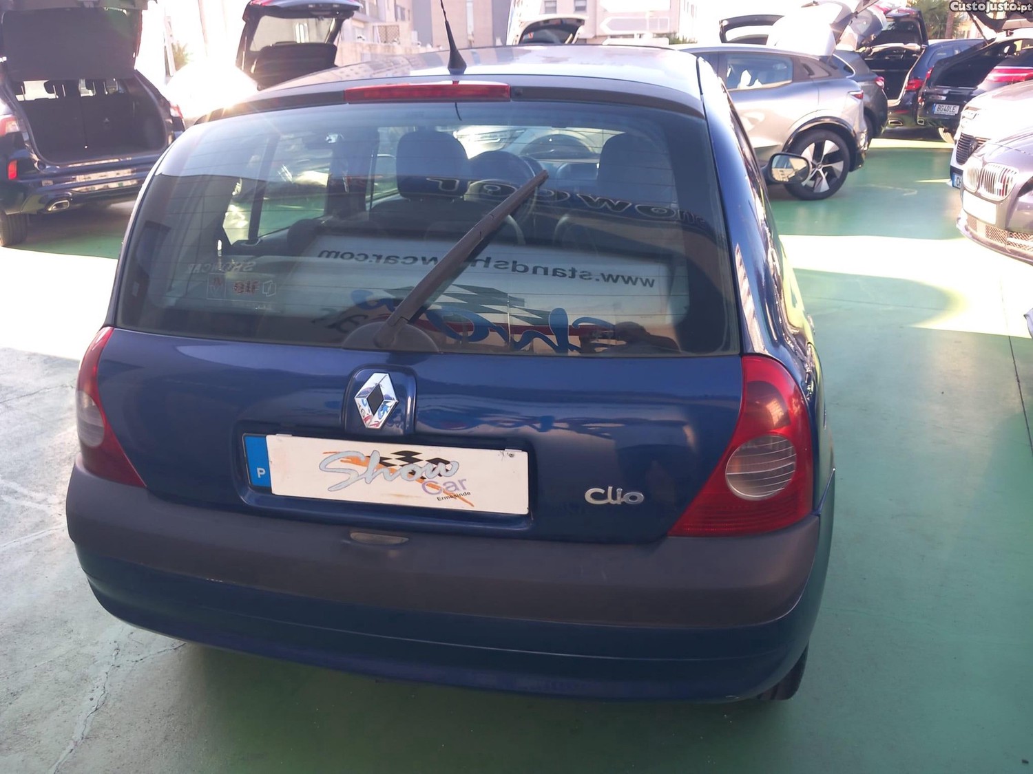 Renault Clio 1.5 dCi Confort — fotografia 16