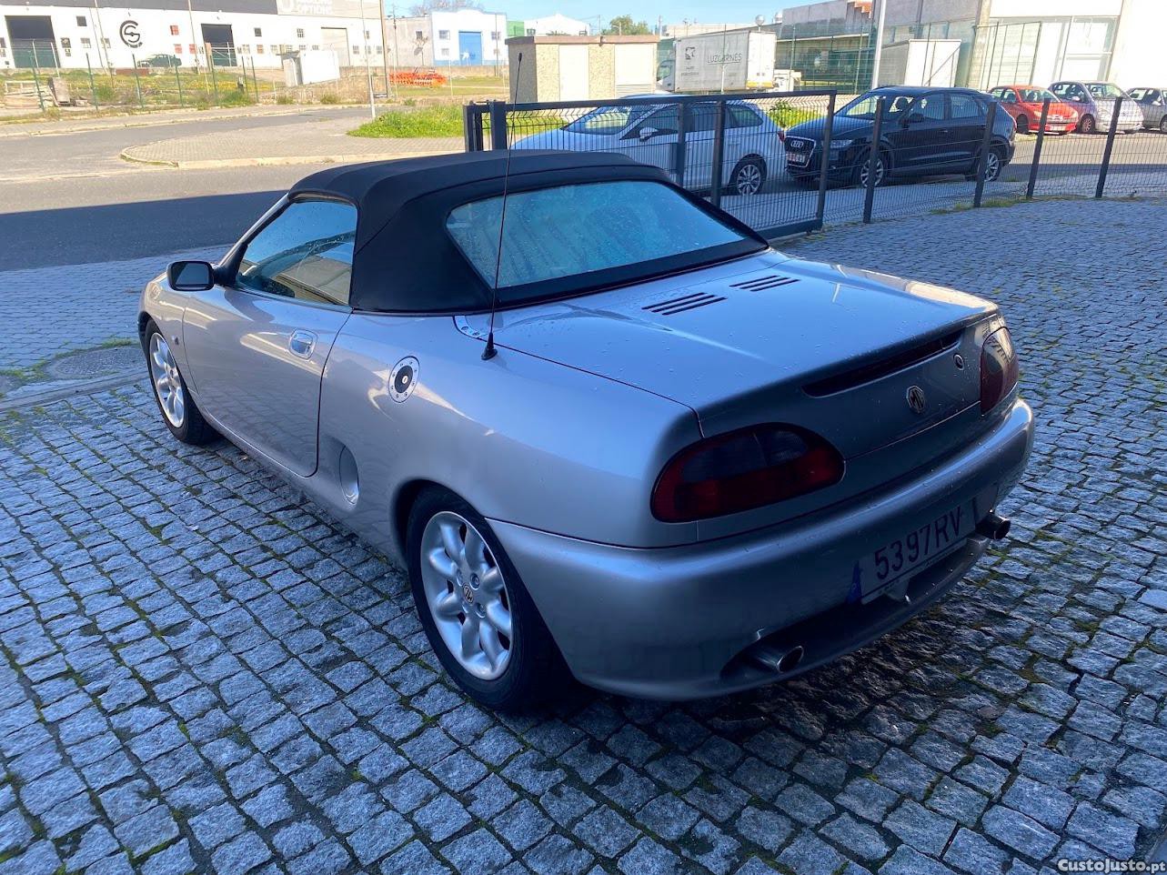 MG MGF 1.8 i - 01 foto 4
