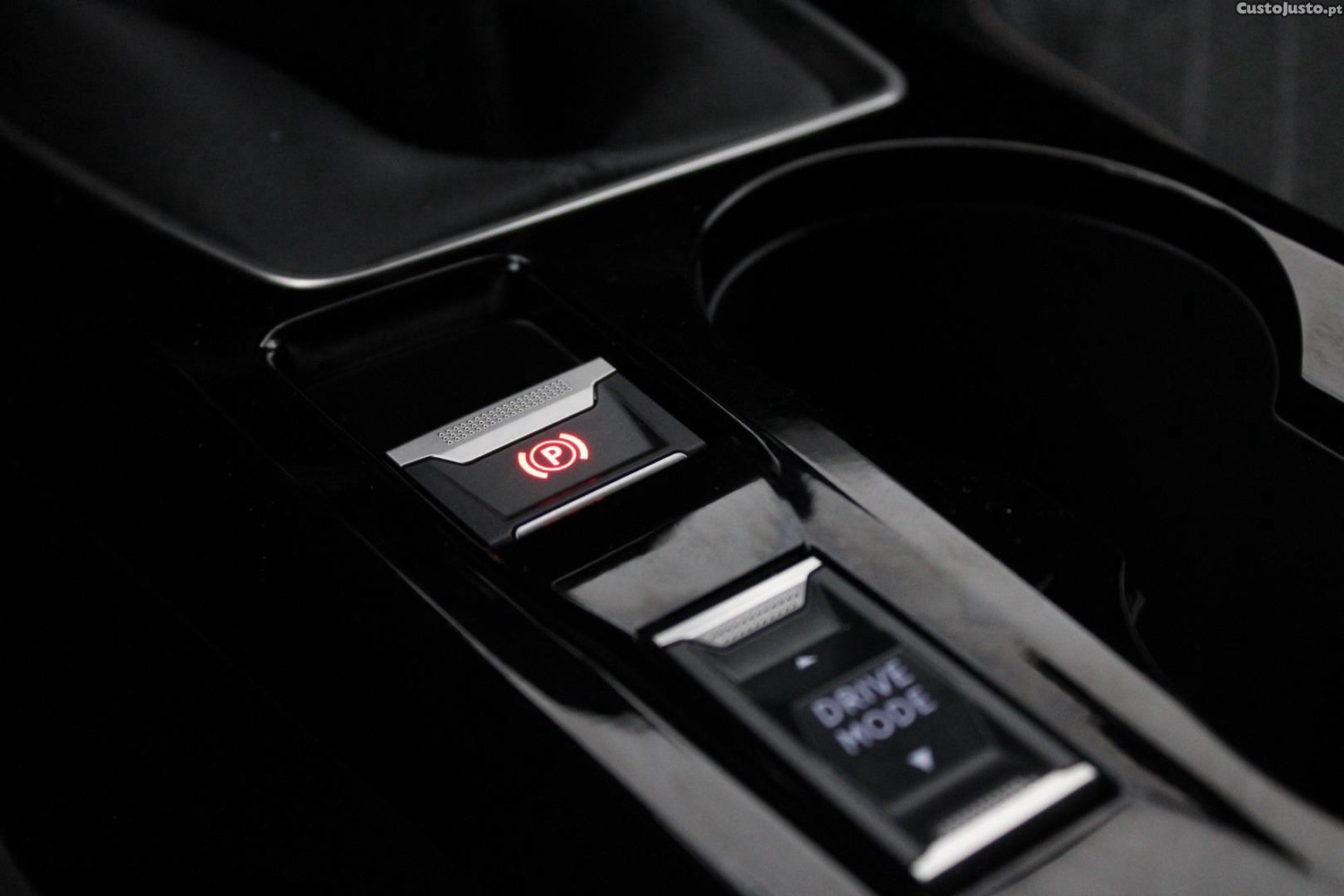 Peugeot 208 1.2 ALLURE 100CV — fotografia 7