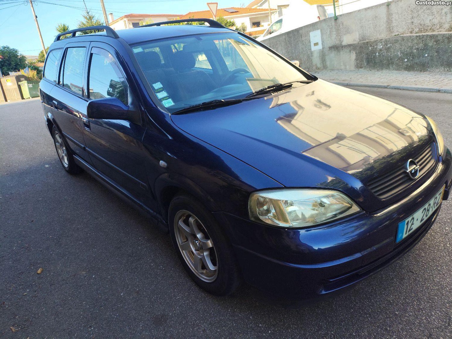 Opel Astra 1.4 16V — fotografia 8