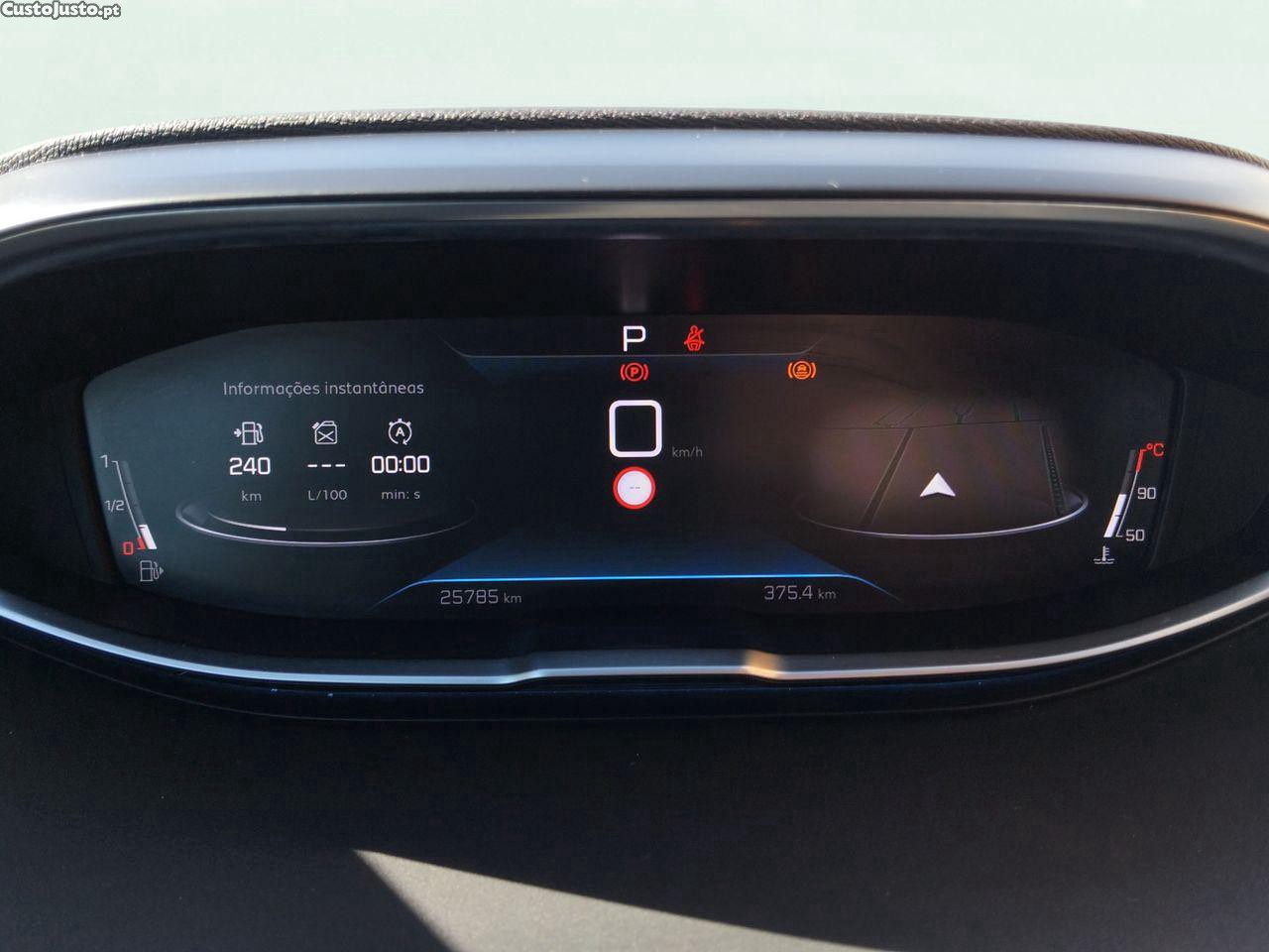 Peugeot 5008 1.2 PureTech Allure Pack EAT8 — fotografia 5