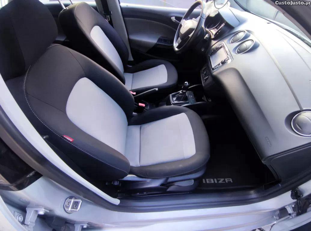 SEAT Ibiza 1.2 tdi reference — fotografia 6