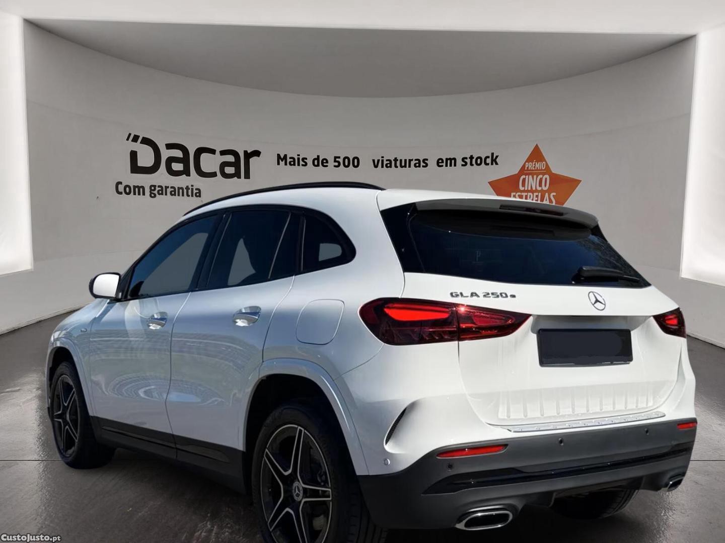 Mercedes-Benz GLA 250 E AMG PHEV — fotografia 4
