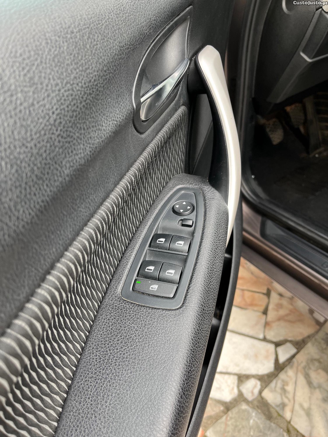 BMW 114 Lounge — fotografia 2