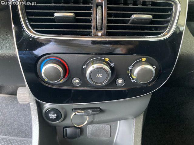 Renault Clio TCe 90 Dynamique — fotografia 9