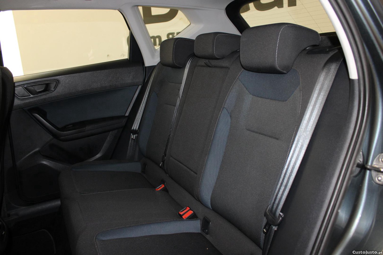 SEAT Ateca 1.6 TDI STYLE — fotografia 6