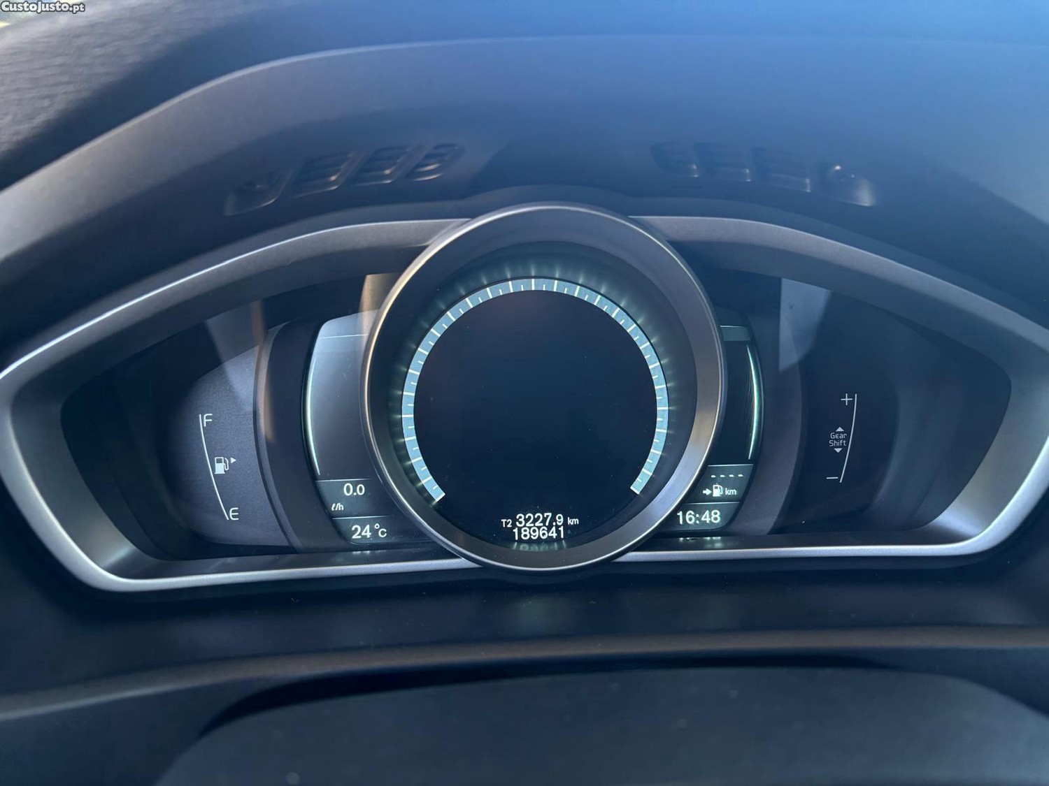 Volvo V40 Cross Country 1.6 D2 Momentum — fotografia 7