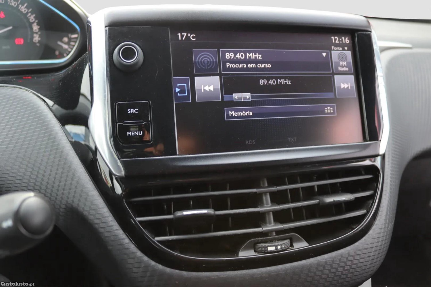 Peugeot 2008 1.2 PureTech Signature — fotografia 3