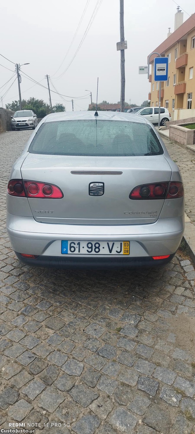SEAT Cordoba 1.4 TDI 6L — fotografia 8
