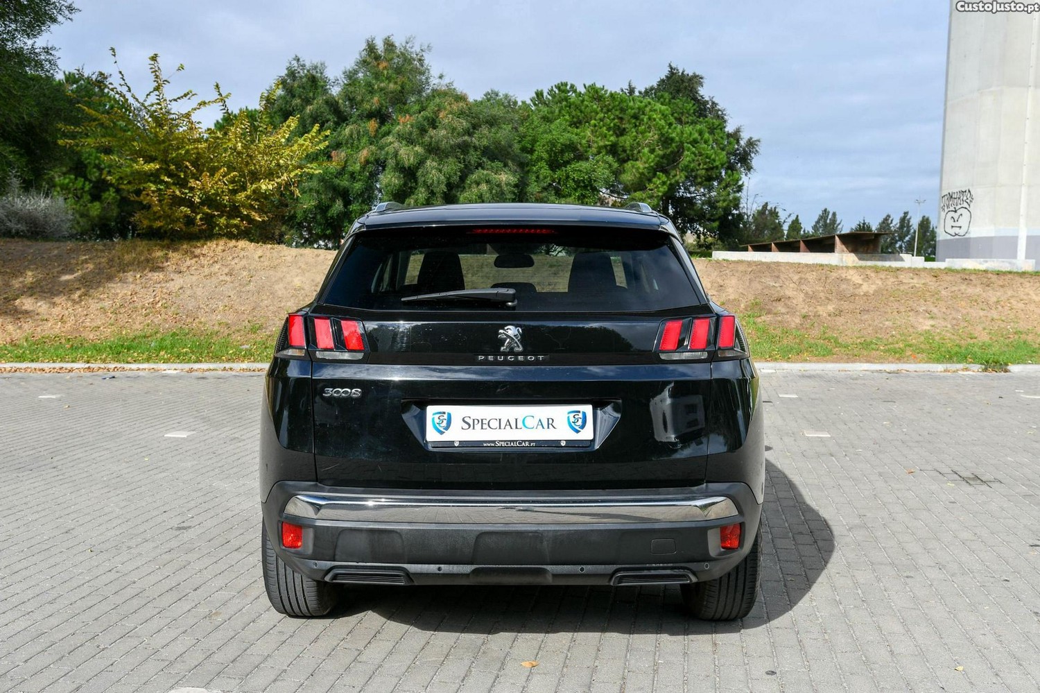 Peugeot 3008 1.5 BlueHDi Active — fotografia 24