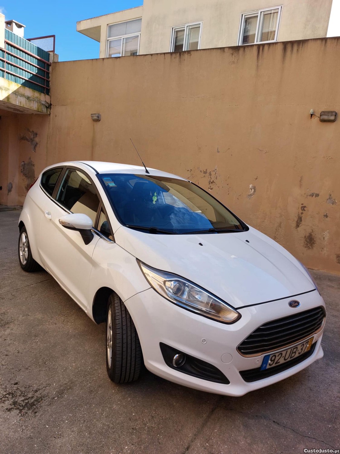Ford Fiesta 1.6 tdci — fotografia 5