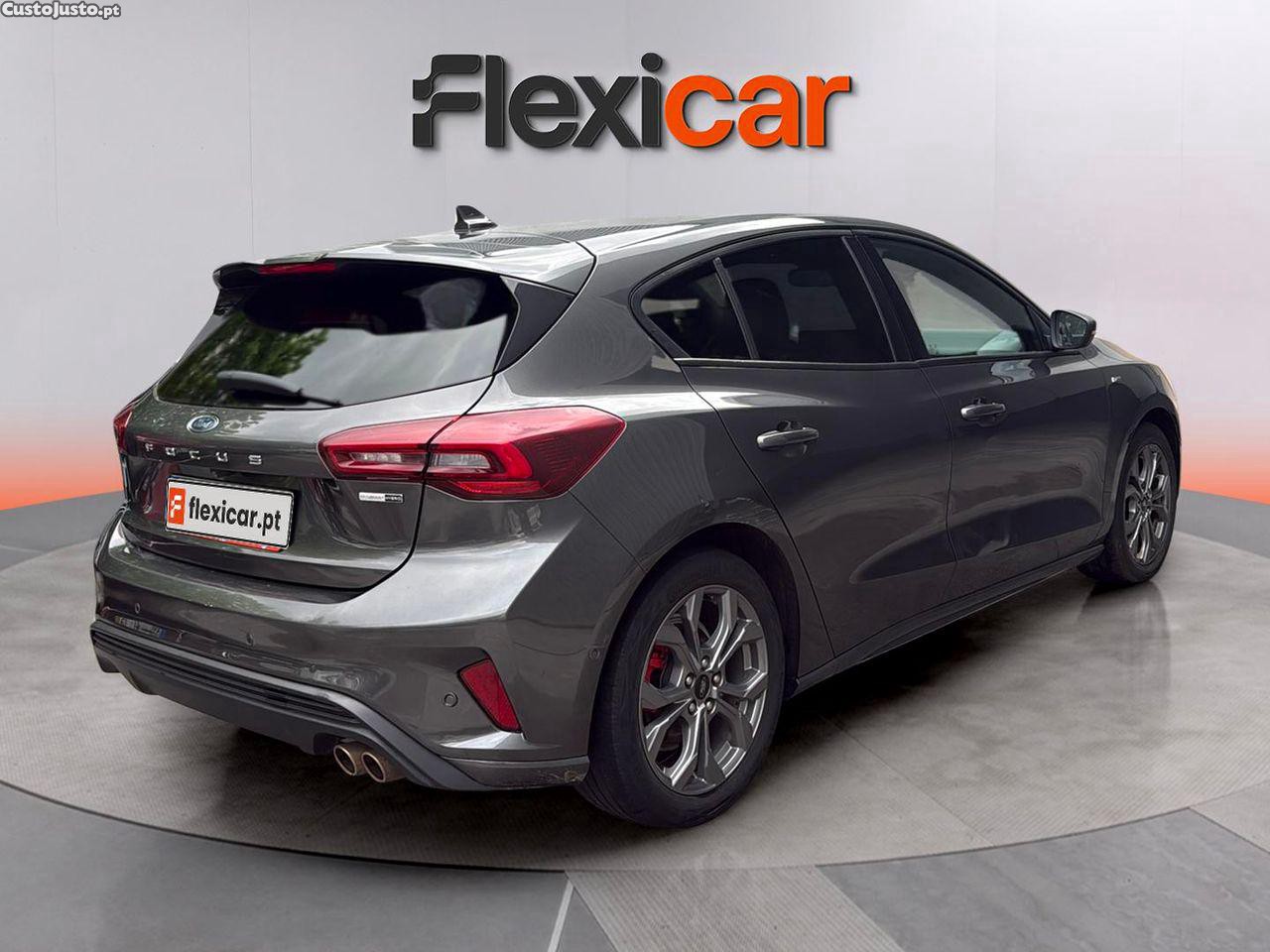 Ford Focus 1.0 EcoBoost MHEV ST-Line — fotografia 15
