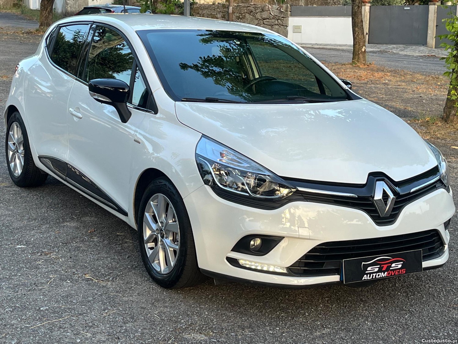 Renault Clio 1.5 DCI Limited Edition — fotografia 5