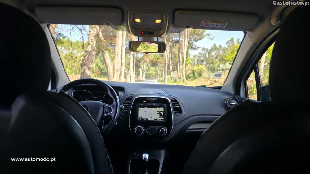Renault Captur 0.9 TCE Exclusive — fotografia 3