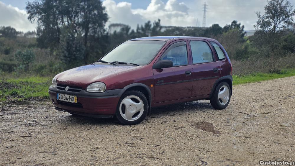 Opel Corsa 1.5 TD — fotografia 10