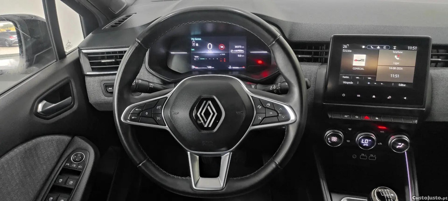 Renault Clio 1.0 TCe Techno — fotografia 7