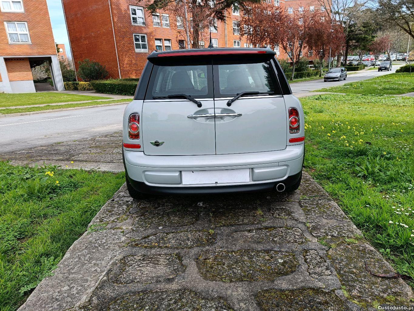 MINI Clubman 1.6d (4 cilindros) — fotografia 2