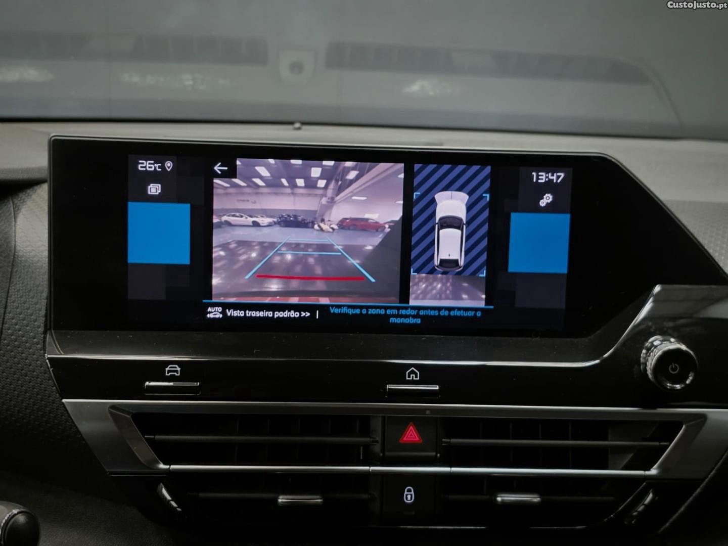 Citroën C4 1.2 PureTech Shine EAT8 — fotografia 11