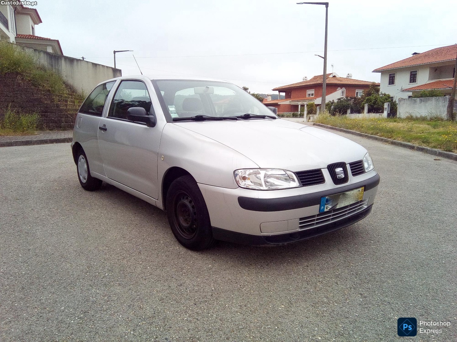 SEAT Ibiza 1.4 a gasolina apenas 211mil/km — fotografia 3