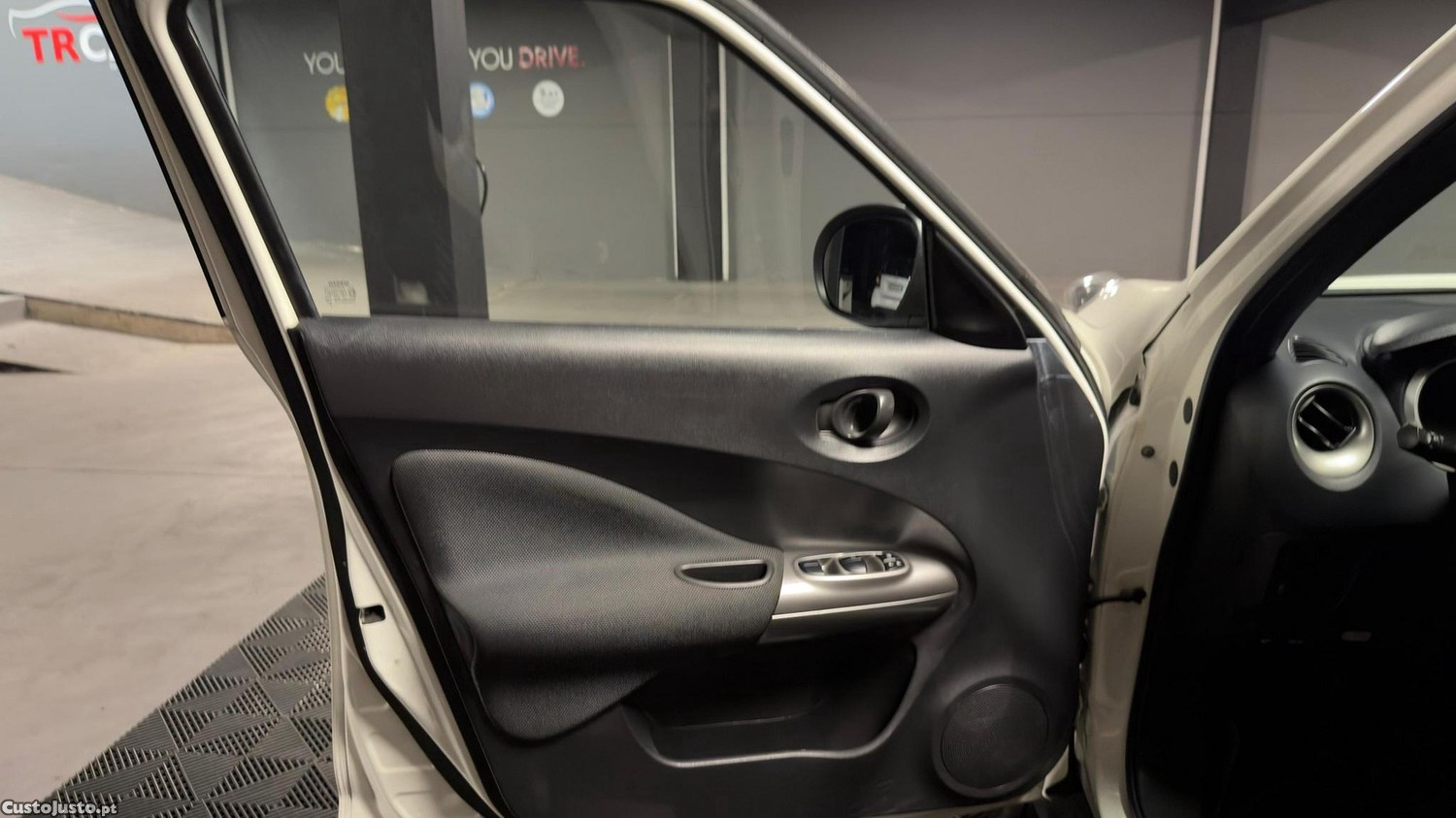 Nissan Juke 1.5 dCi Acenta — fotografia 11