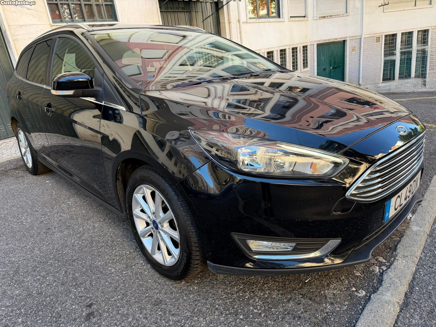 Ford Focus SW 1.0 EcoBoost S&S TITANIUM — fotografia 4