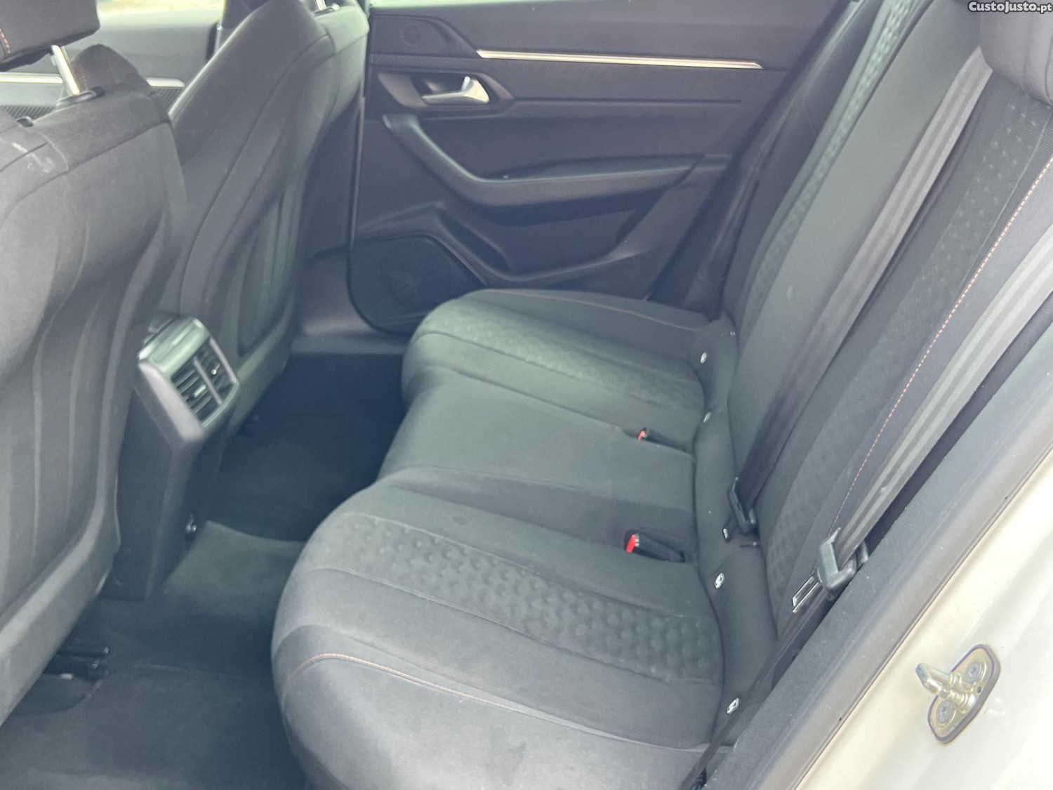 Peugeot 508 Active — fotografia 3