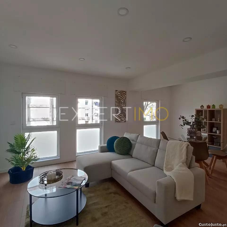Apartamento t 1 com logradouro