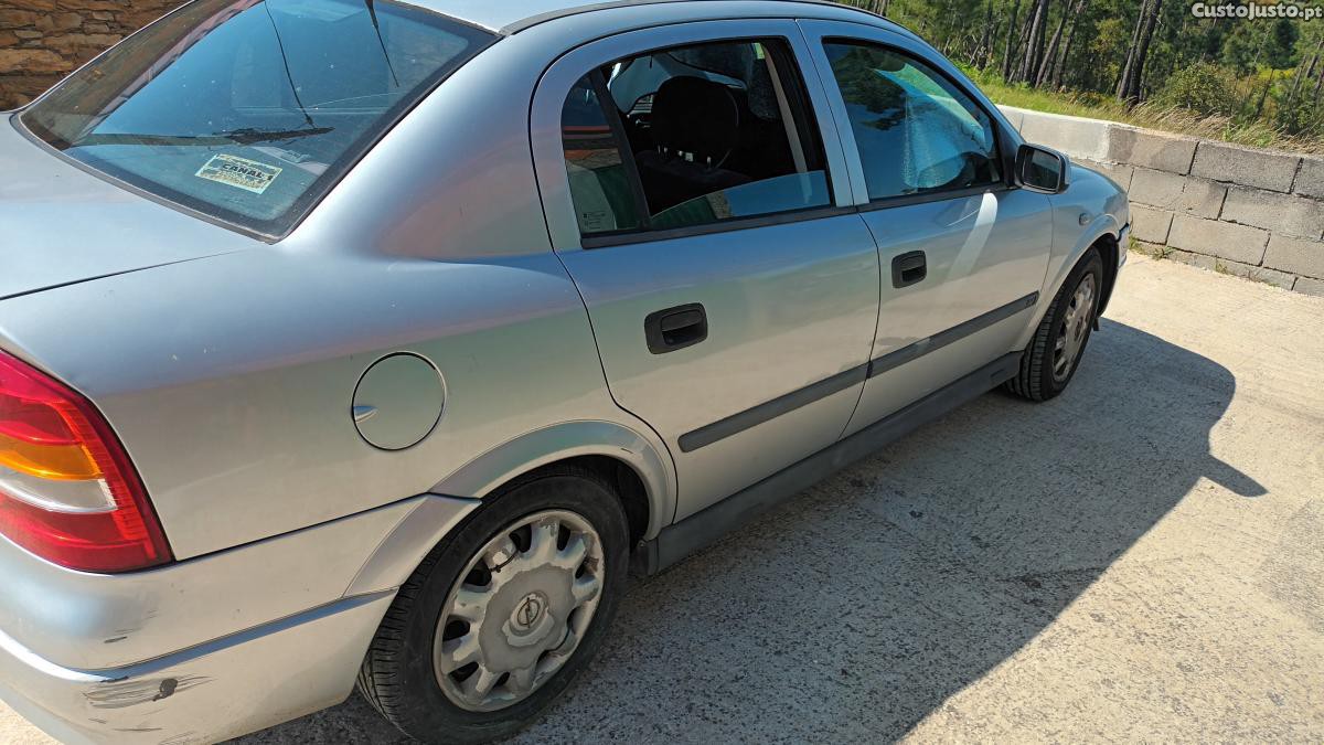 Opel Astra G CLUB — fotografia 2
