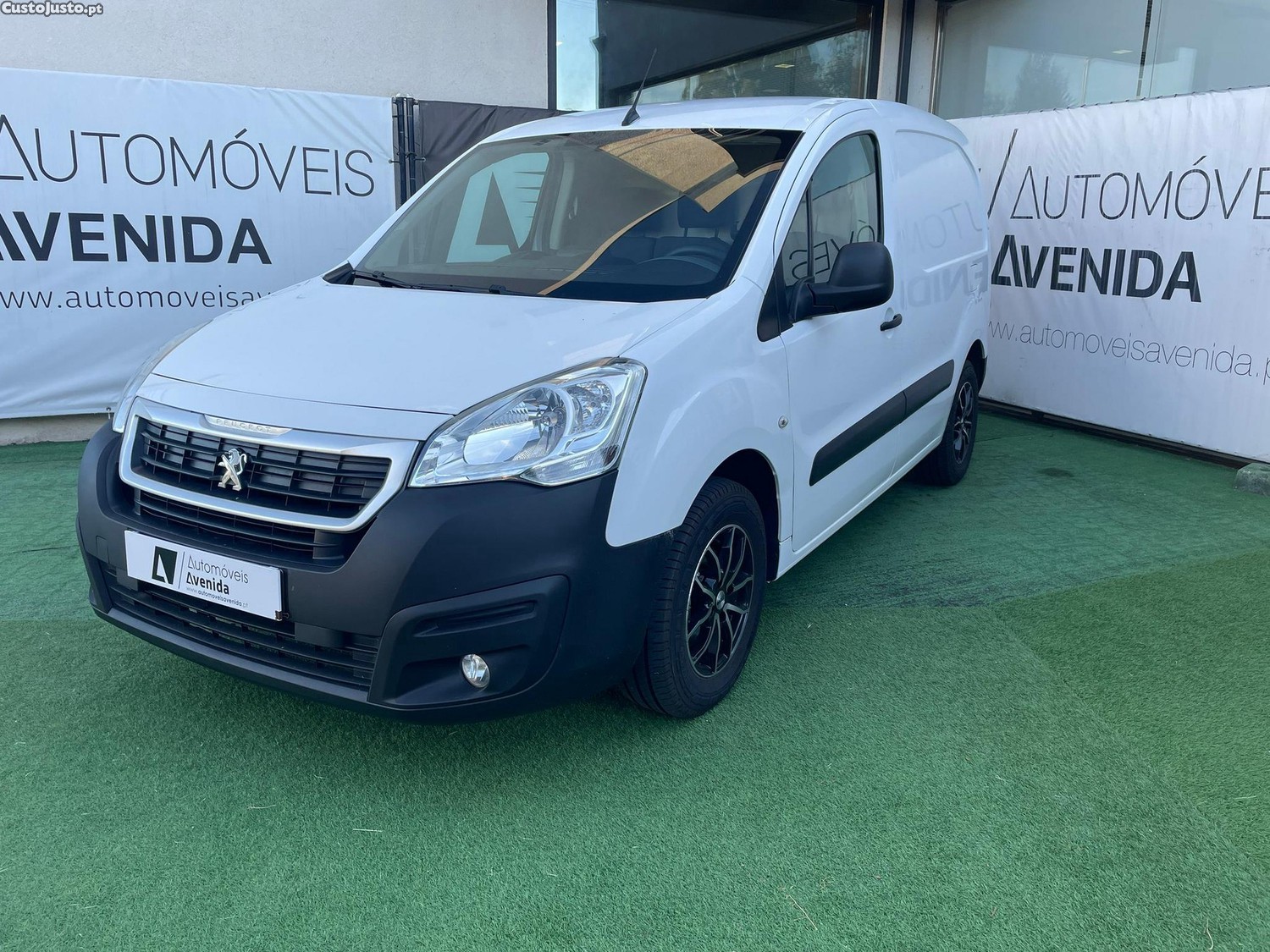 Peugeot Partner 1.5 BlueHDi Pro Standard — fotografia 16