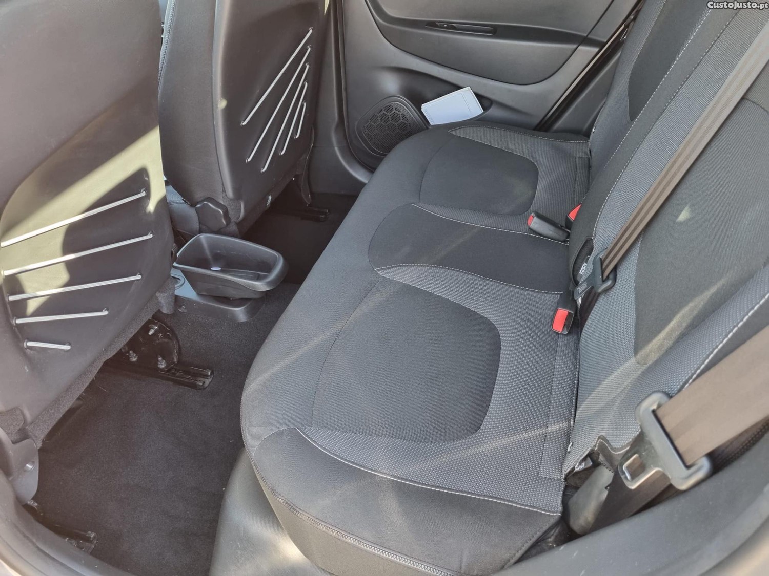 Renault Captur AUTOMATICO 120 CV — fotografia 4