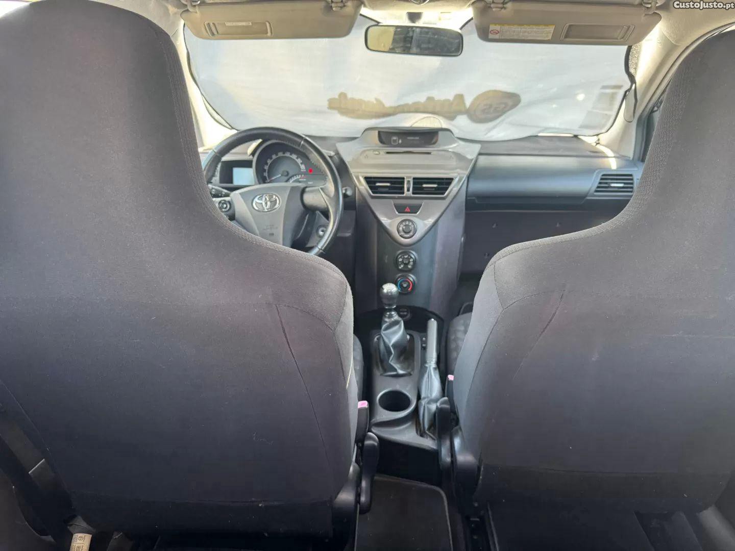 Toyota iQ 1.0 vvt-i — fotografia 6