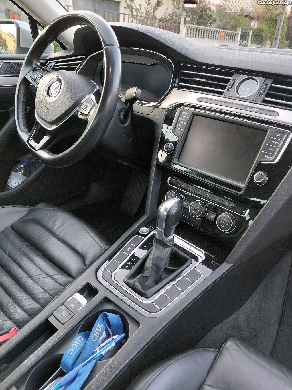 Volkswagen Passat 2.0 TDI Highline DSG — fotografia 8