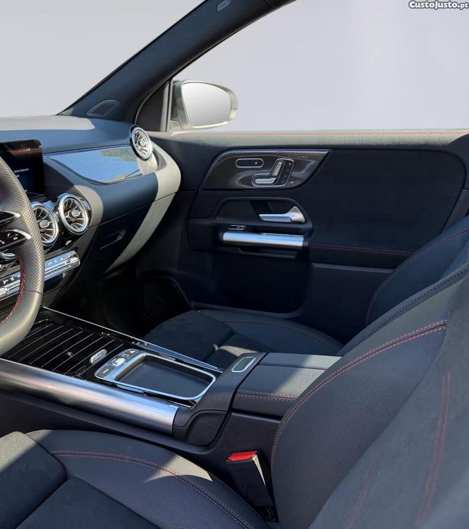 Mercedes-Benz GLA 250 E AMG PHEV — fotografia 3