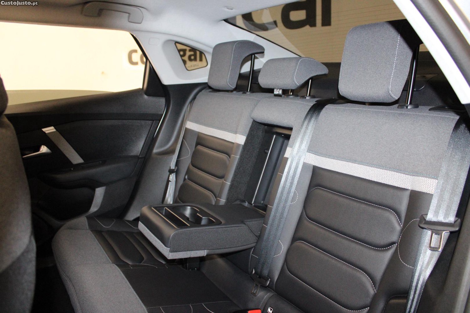 Citroën C4 X 1.2 PURETECH MAX (AUTO) — fotografia 19