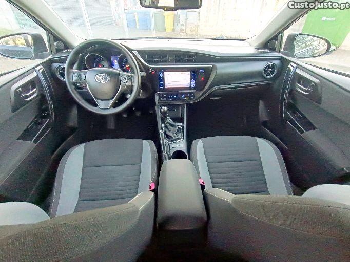 Toyota Auris SPORTS TOURING 1.4 D-4D ÚNICO DONO — fotografia 3
